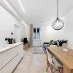 App 206 Palazzo Cavour Апартаменти