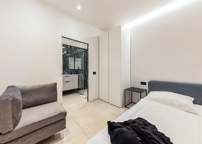 App 206 Palazzo Cavour 볼차노